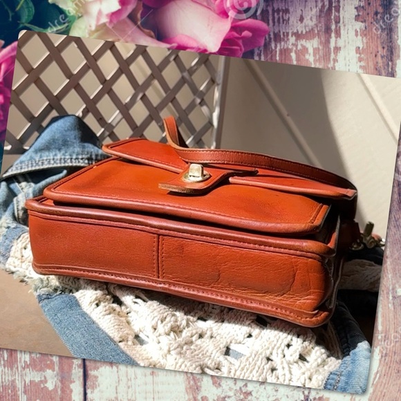 VINTAGE COACH BRITISH TAN LEATHER TURNLOCK STATION BAG 5130 - Picture 8 of 17